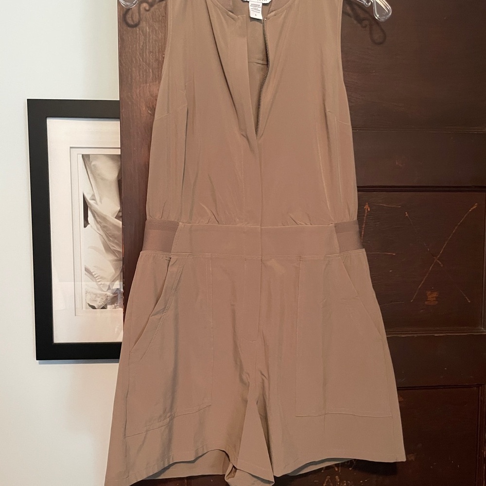 Stylish Tan Jumpsuit- worn once Athleta - size 6